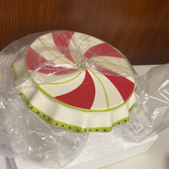 Christmas Peppermint Twist 2-1 Serving chips and dip or Cake holder - Picture 6 of 9